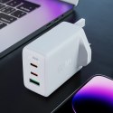 Ładowarka sieciowa wtyczka angielska UK GaN 65W 1x USB 2x USB-C PD biała