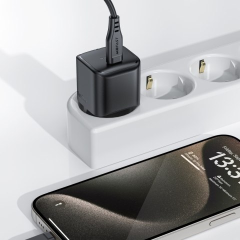 Mini Ładowarka sieciowa GaN PD 30W USB-C czarna