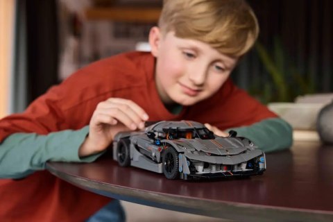 42173 - LEGO Technic - Szary hipersamochód Koenigsegg Jesko Absolut