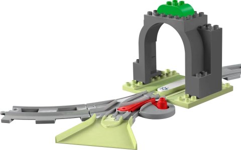 10425 - LEGO DUPLO - Tunel i tory kolejowe — zestaw rozszerzający