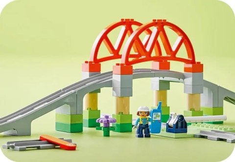 10426 - LEGO DUPLO - Most i tory kolejowe — zestaw rozszerzający