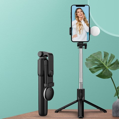 Selfie stick teleskopowy z pilotem + lampka LED stojak tripod na telefon 0.71m - czarny