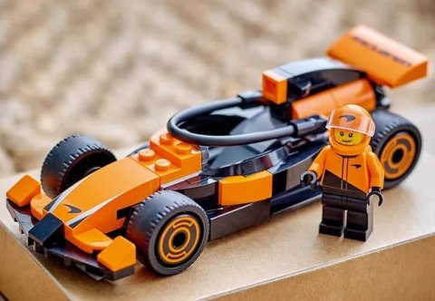 60442 - LEGO City - F1® Kierowca i bolid McLaren